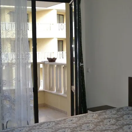 Aquamarine Apartment *