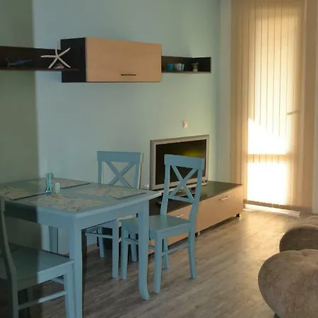 Aquamarine Apartment